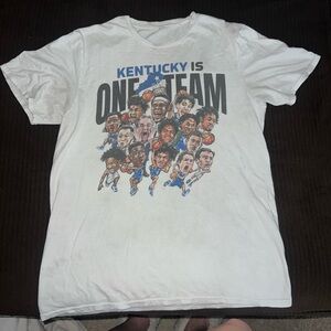 Kentucky Basketball Graphic T-Shirt